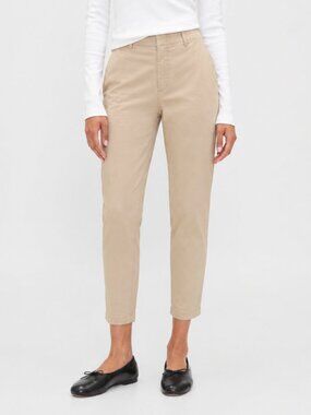 GAP Straight Up Khaki Pants